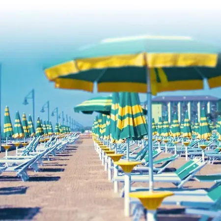 Functional By The Beach-beahost Apartman *
