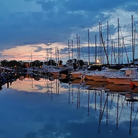 Intimate By The - Beahost * Porto Santa Margherita